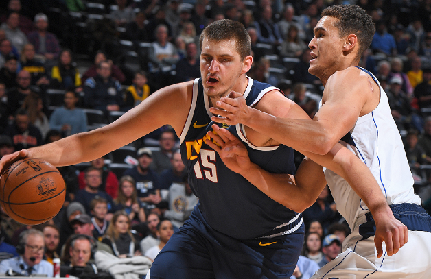 场上场下都 场上场下都